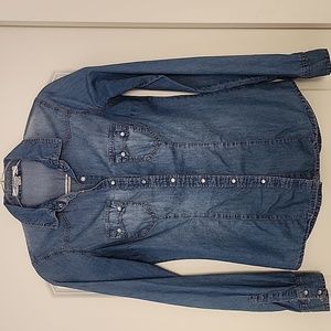 Forever 21 fitted chambray shirt, size small